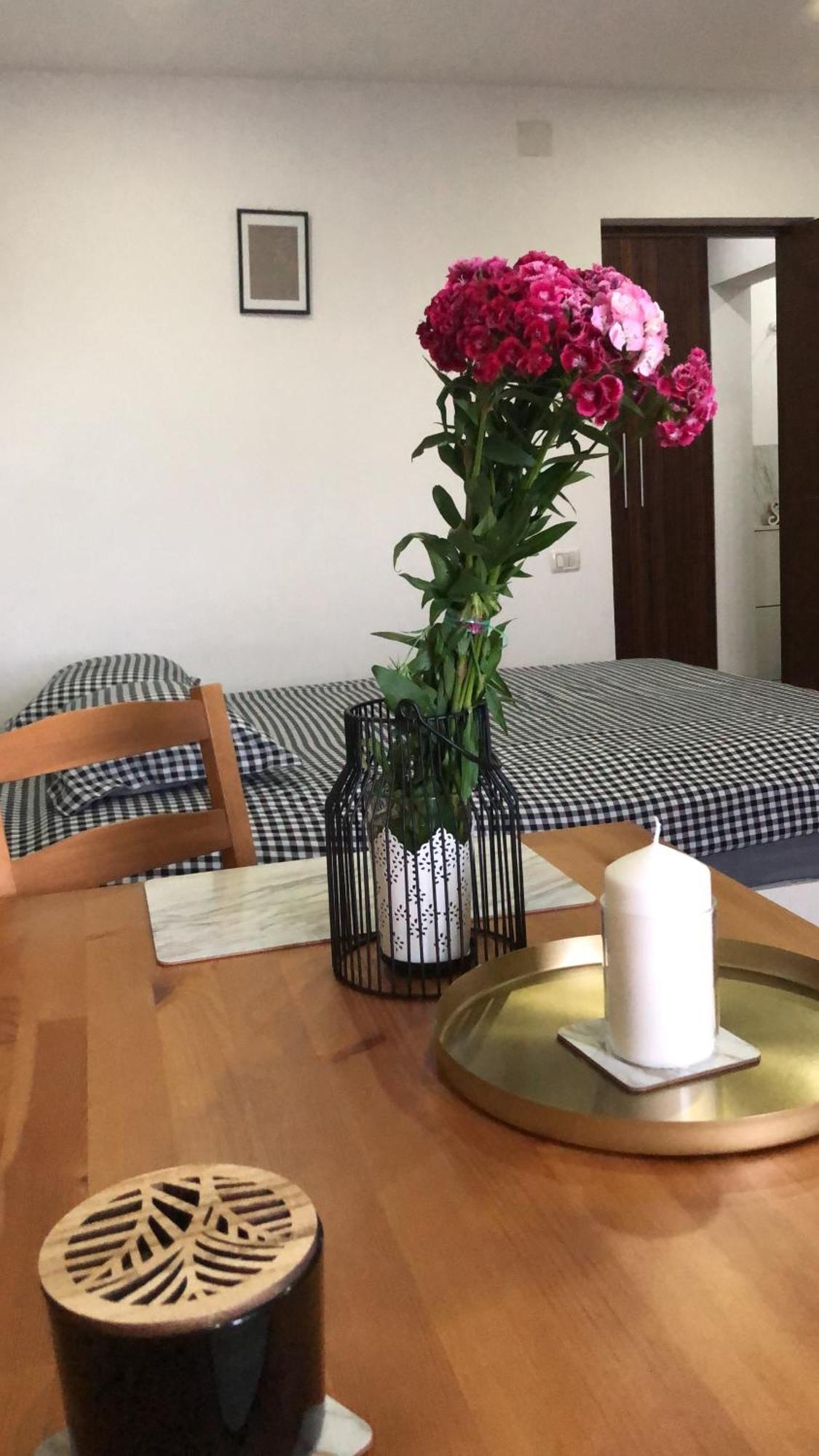 Garsoniera Relax Drumul Taberei 부쿠레슈티 외부 사진